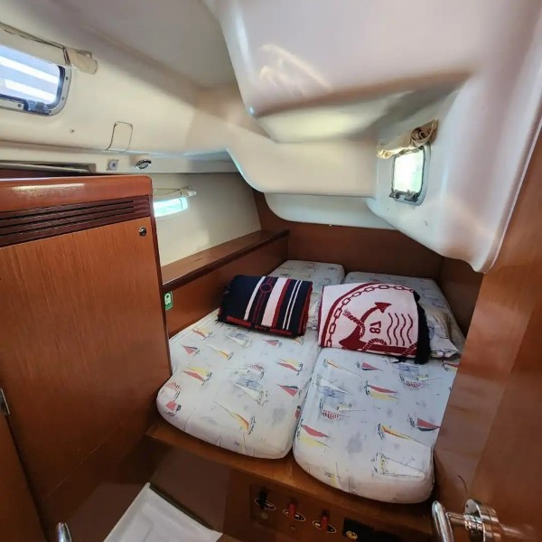 2008 BENETEAU OCEANIS 40 