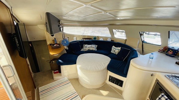 2005 FOUNTAINE PAJOT ATHENA 38
