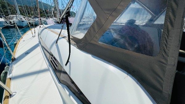 2013 JEANNEAU SUN ODYSSEY 409