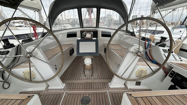 2013 HANSE 385