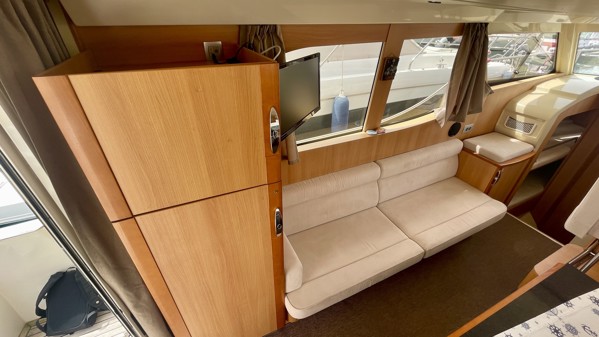 2014 GREENLINE 33 HYBRID