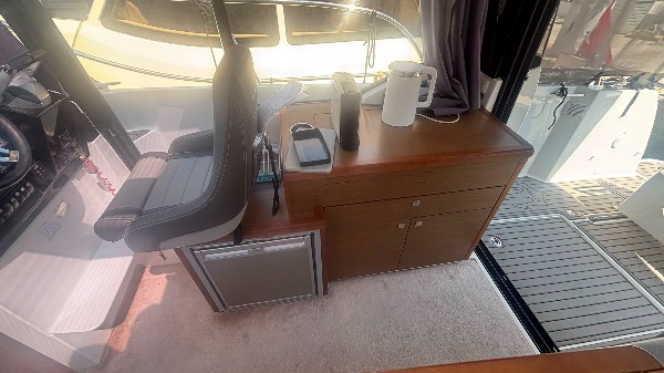 2017 JEANNEAU MERRY FISHER 895
