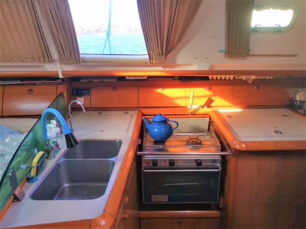 2001 JEANNEAU SUN ODYSSEY 40 DS