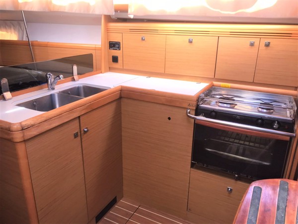 2010 JEANNEAU SUN ODYSSEY 36 I 