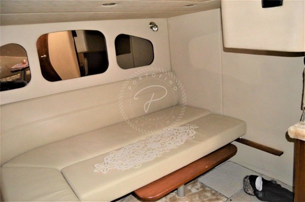 2005 CRUISERS YACHTS 400