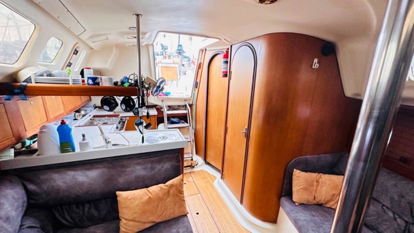 1998 HUNTER 310