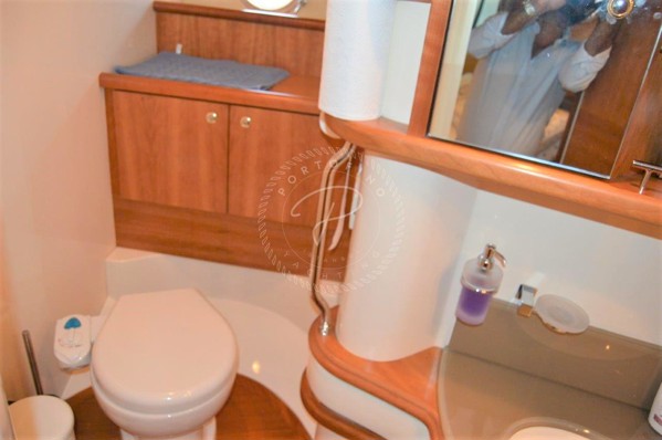 2010 AZIMUT 55 FLY