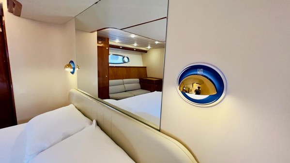 2002 FERRETTI 680 