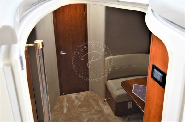 2005 CRUISERS YACHTS 400