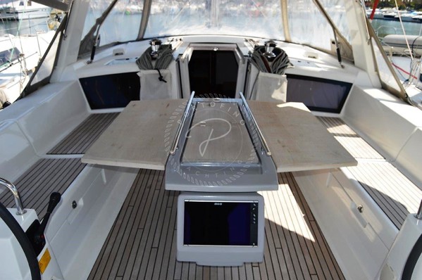 2015 BENETEAU OCEANIS 48