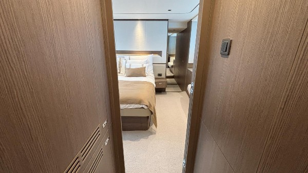 2023 PRINCESS F65
