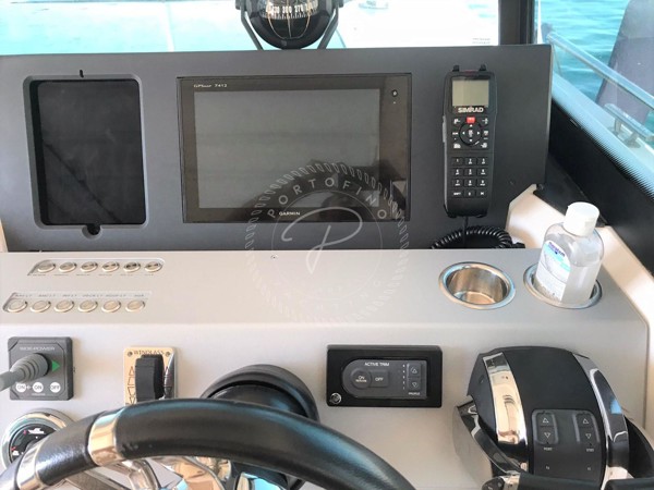 2016 AXOPAR 37 AC