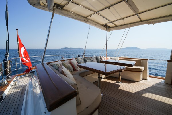 2001/2022 ROYAL DENSHIP 110 SLOOP 