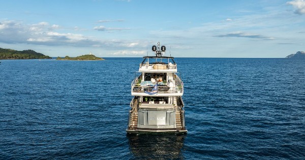 2024 MOTOR YACHT 37 M