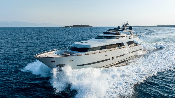 2009/2022 MOTOR YACHT 35M 