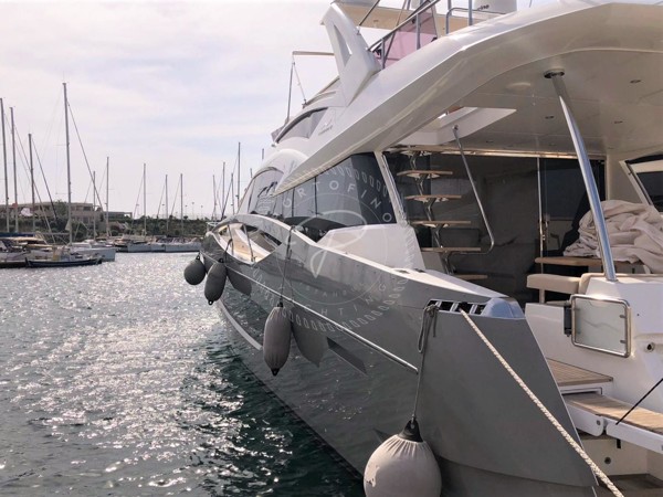 2015 NUMARINE 70 FLY