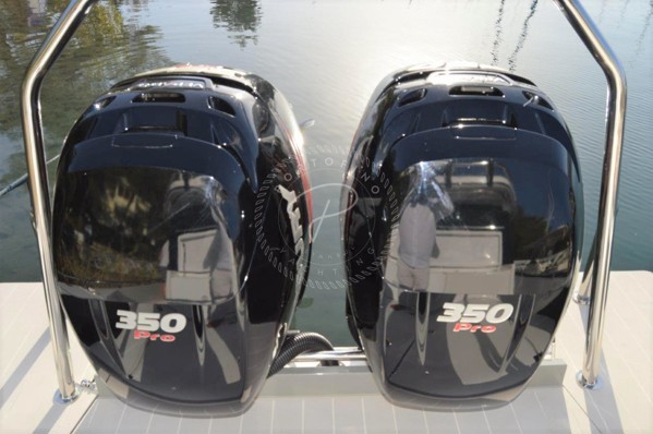 2018 AXOPAR 37 CABIN