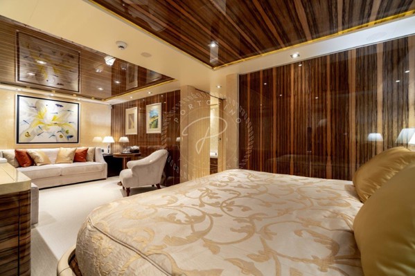 2007/2015 GOLDEN YACHTS CUSTOM 52M