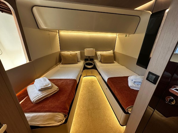 2022 AZIMUT GRANDE 27