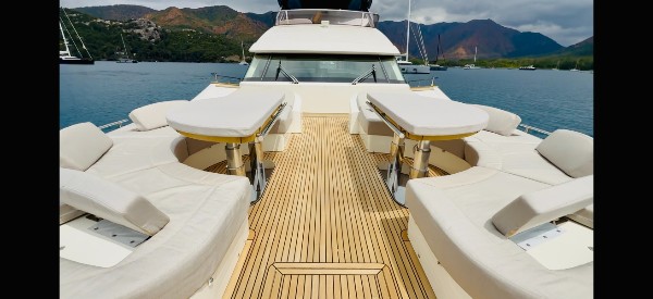 2020 MONTE CARLO YACHTS MCY 80