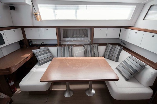2014 BENETEAU SENSE 55
