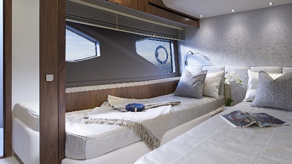 2018 SUNSEEKER MANHATTAN 52
