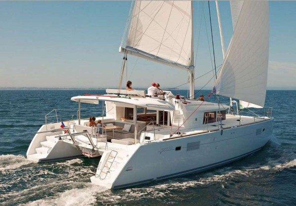 2011 LAGOON 450 F OWNER’S VERSION