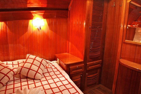 2002 LUXURY GULET 24 M