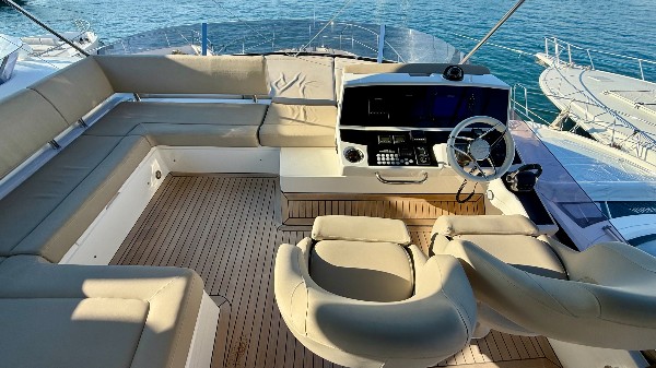 2018 SUNSEEKER MANHATTAN 52