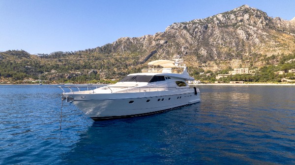 1999/2010 FERRETTI YACHTS 72