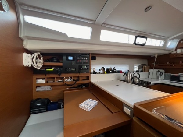 2023 JEANNEAU SUN ODYSSEY 440