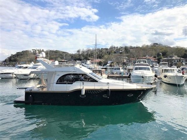 2011 VIKING MARIN 405 FLY