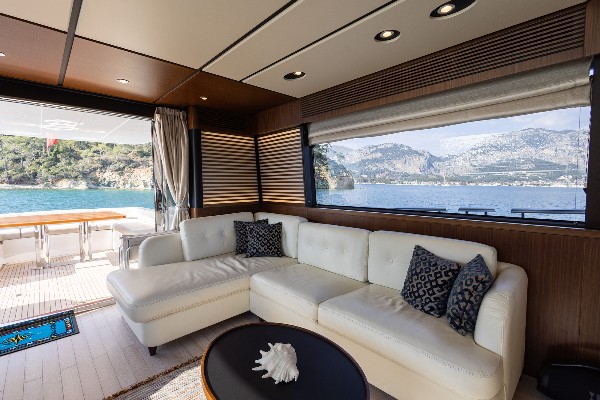 2021 AZIMUT MAGELLANO 66
