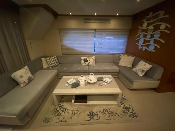 2010/2021 NUMARINE 78 FLY