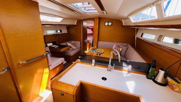 2013 JEANNEAU SUN ODYSSEY 409