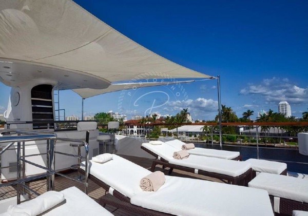 2010 SANLORENZO 37M
