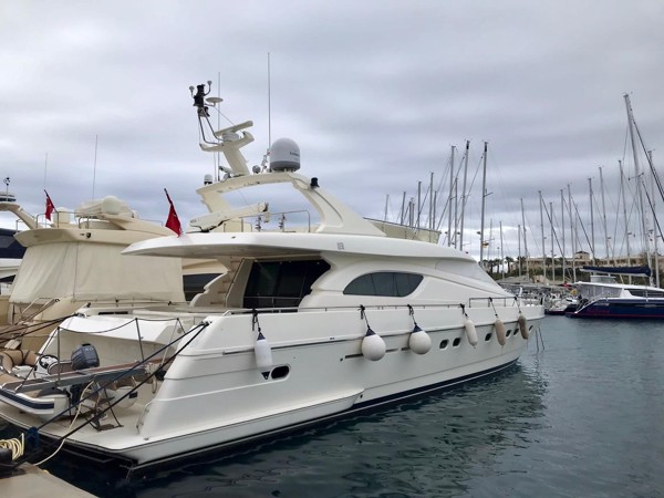 1999/2010 FERRETTI YACHTS 72