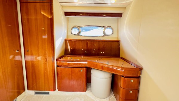 2002 FERRETTI 680 