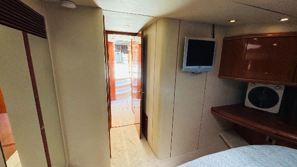 2001 SUNSEEKER MANHATTAN 64