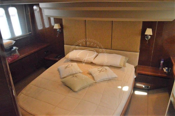2008 PRINCESS 54