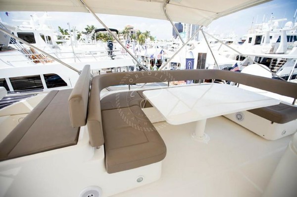 2014 FERRETTI YACHTS 690