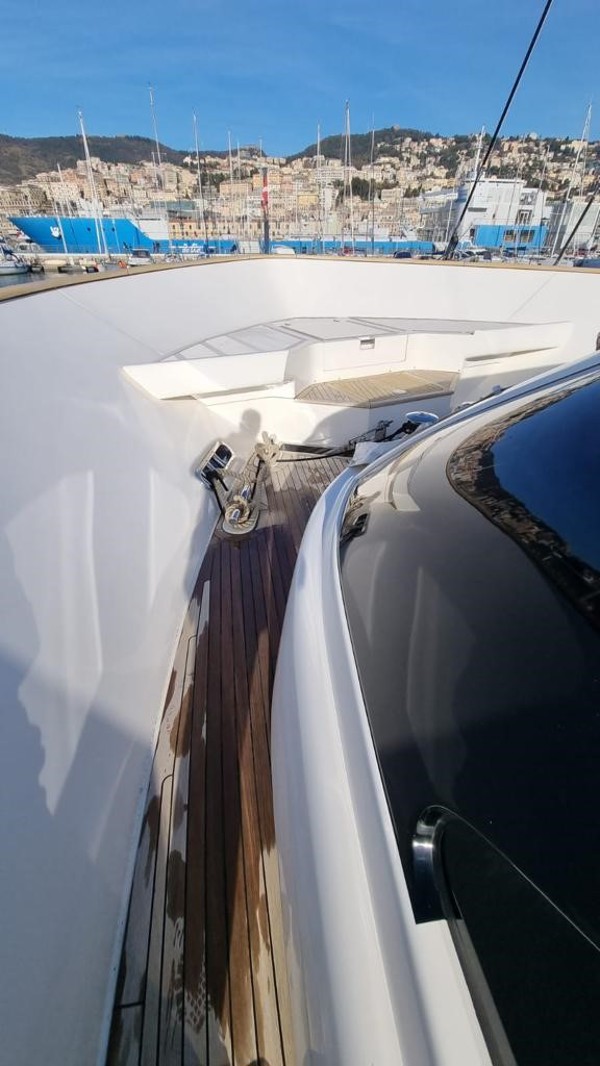 2017 CUSTOM LINE NAVETTA 28