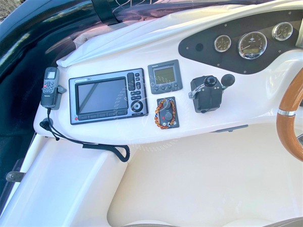 2009 AZIMUT 42