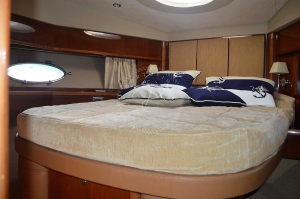 2008 PRINCESS 54