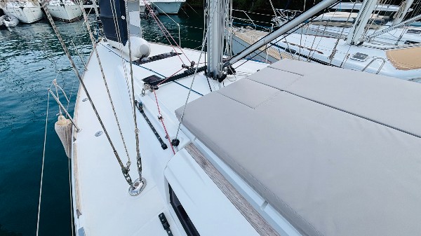 2013 JEANNEAU SUN ODYSSEY 469