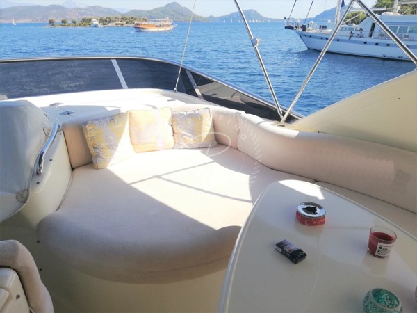 2010 AZIMUT 55 FLY