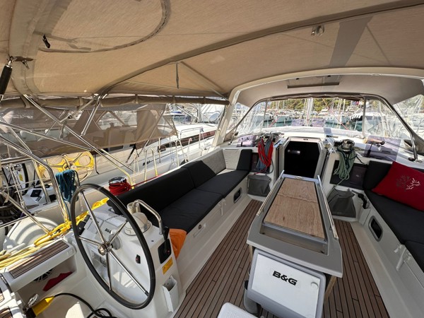 2016 BENETEAU OCEANIS 48