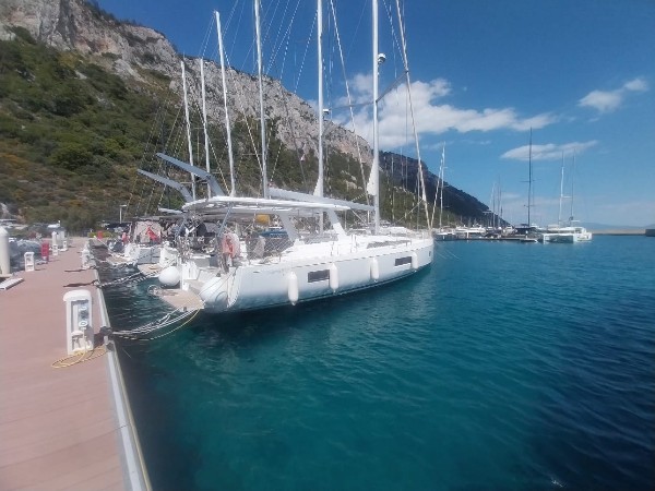 2021 BENETEAU OCEANIS 51.1