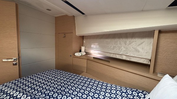 2015 PRESTIGE 420 FLY