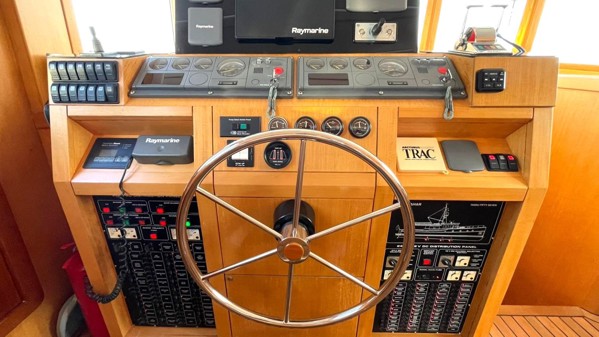 2009 TAKA YACHTS LOBSTER 18M